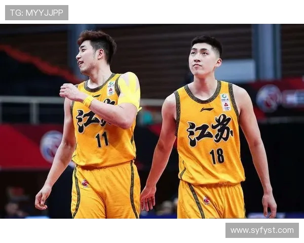 2016至2017赛季CBA新疆队与江苏队精彩对决回顾与分析